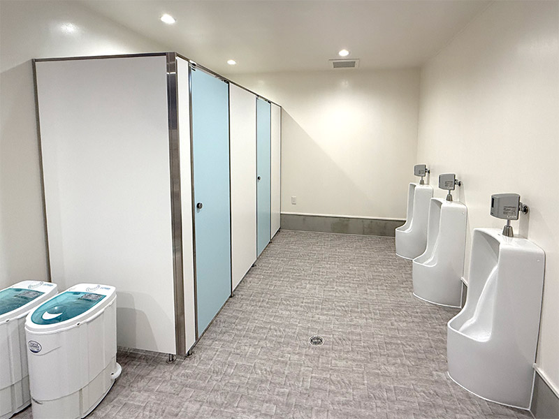 男性用トイレ&脱水機