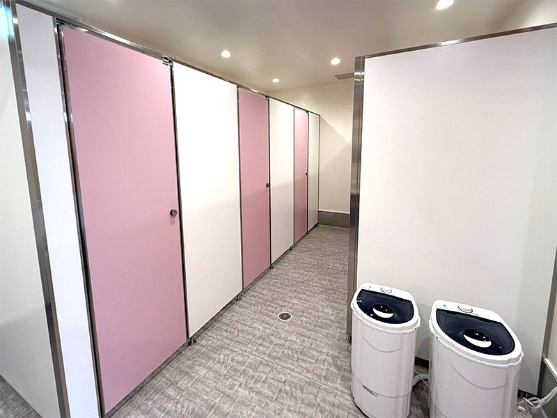 女性用トイレ&脱水機